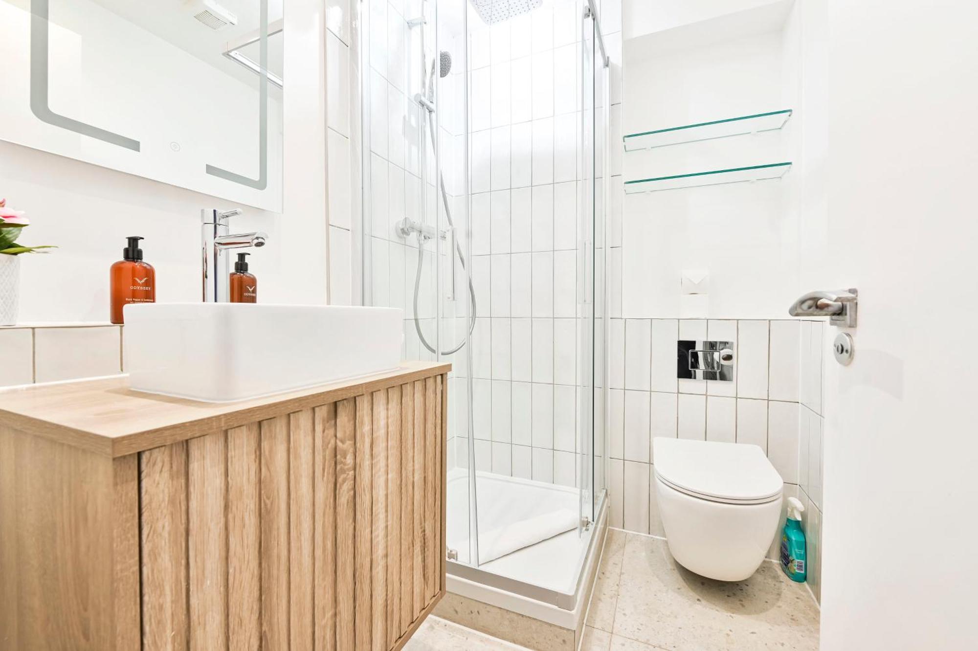 Wonderful Fitzrovia 3 Bed Apartment Londra Exterior foto